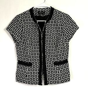 Etcetera Black & White Embroidered Floral Short Sleeve Jacket Size 10 OO0798
